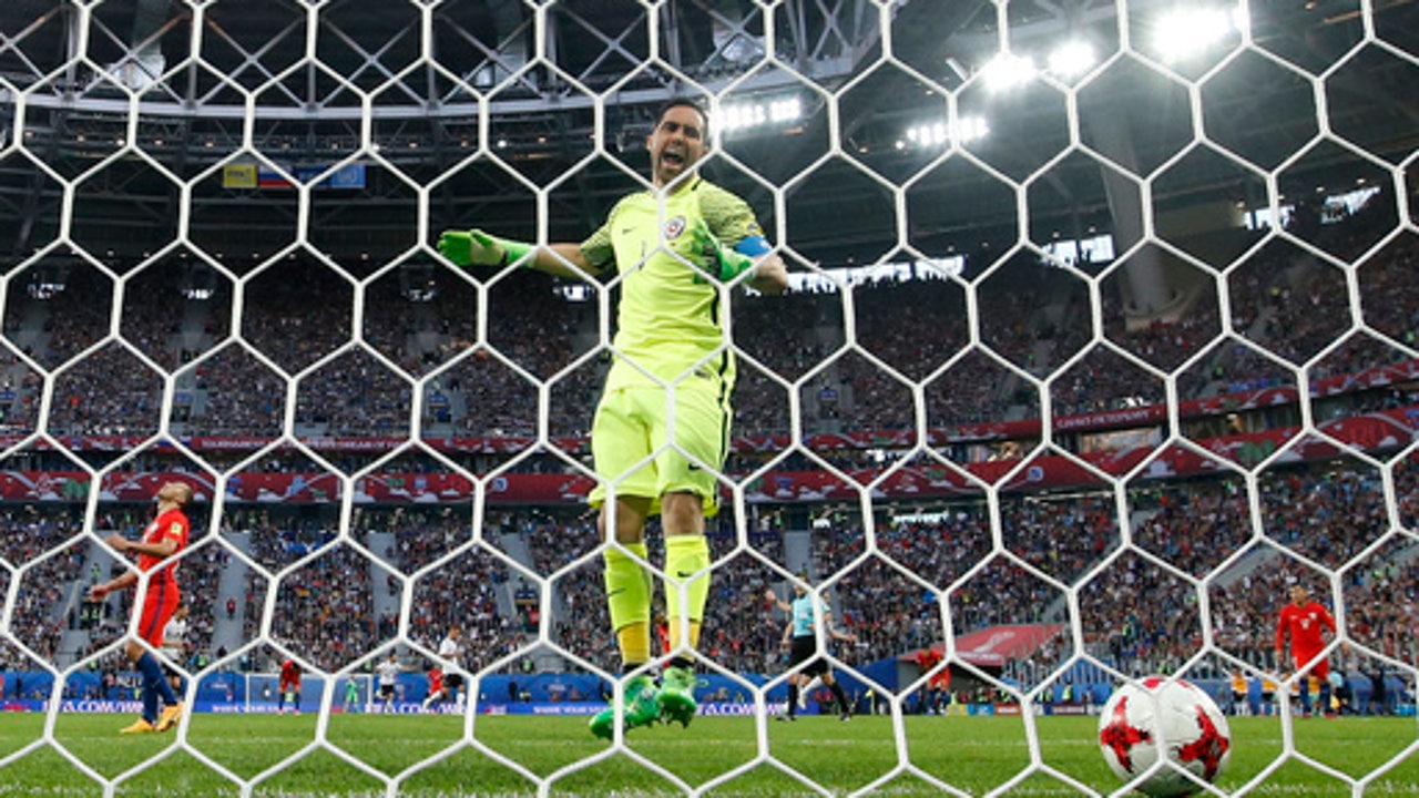 Chile's Confed Cup defeat hints at trouble ahead